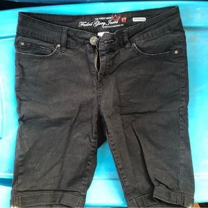 Women’s black Bermuda shorts